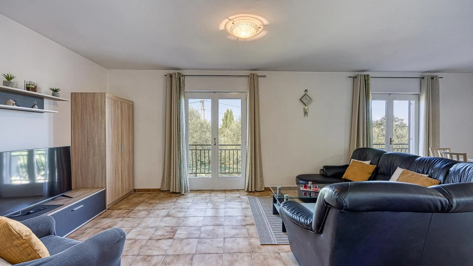 Pool House Lilly - Happy Rentals Visnjan