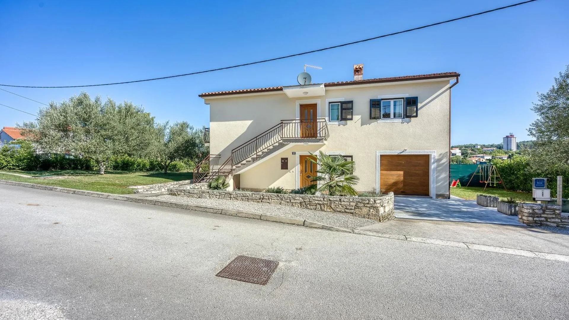 Pool House Lilly - Happy Rentals Višnjan